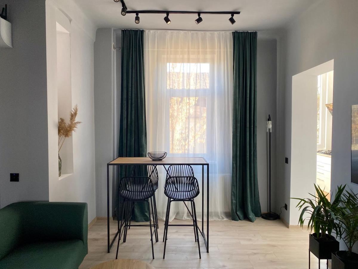 Dani'S Home Away From Home Oradea Extérieur photo